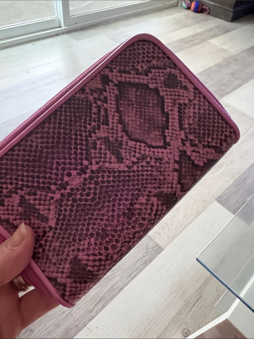 BUXTON pink wallet